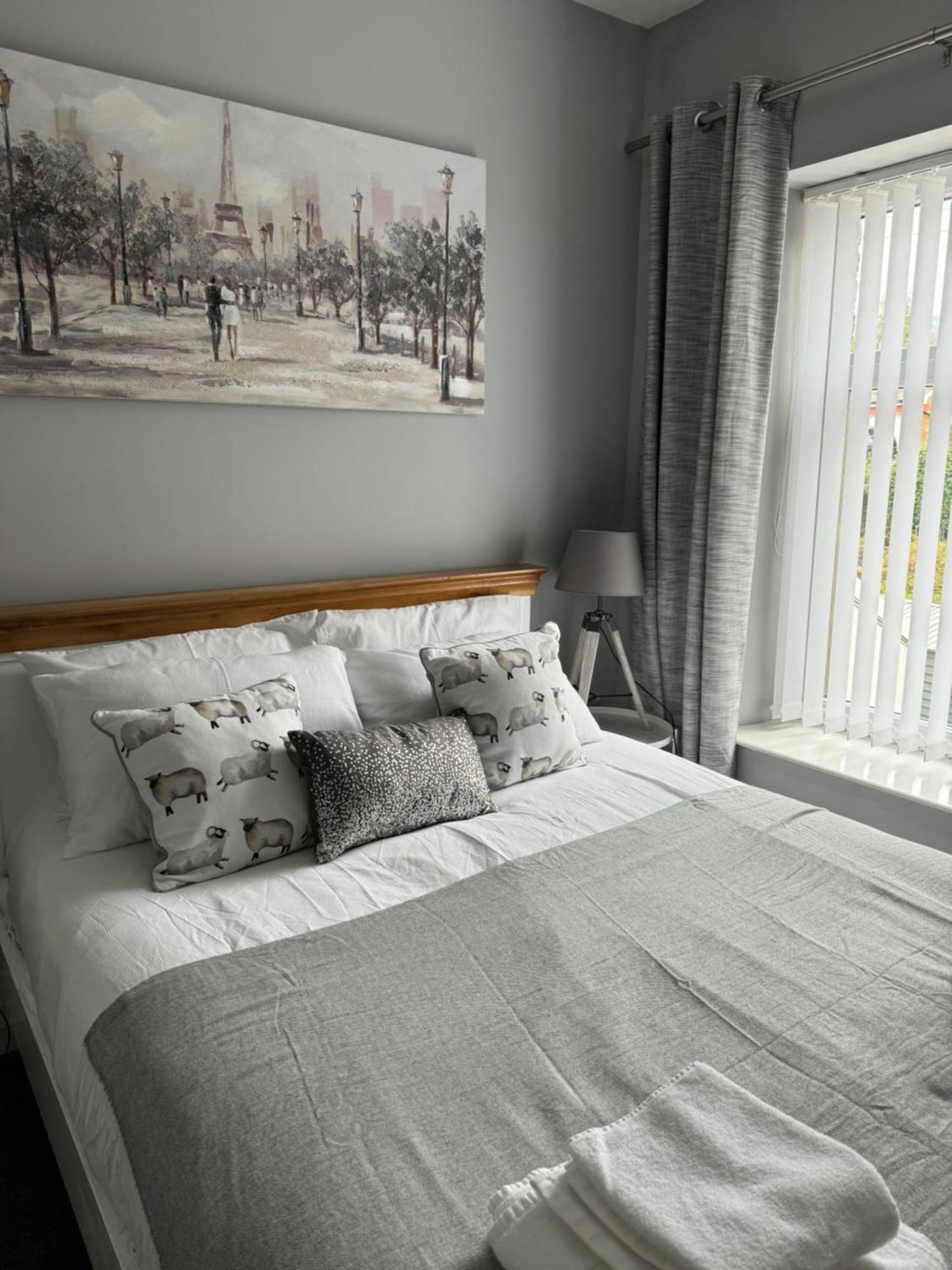 Modern, Spacious And Central Location Aberdare Dış mekan fotoğraf