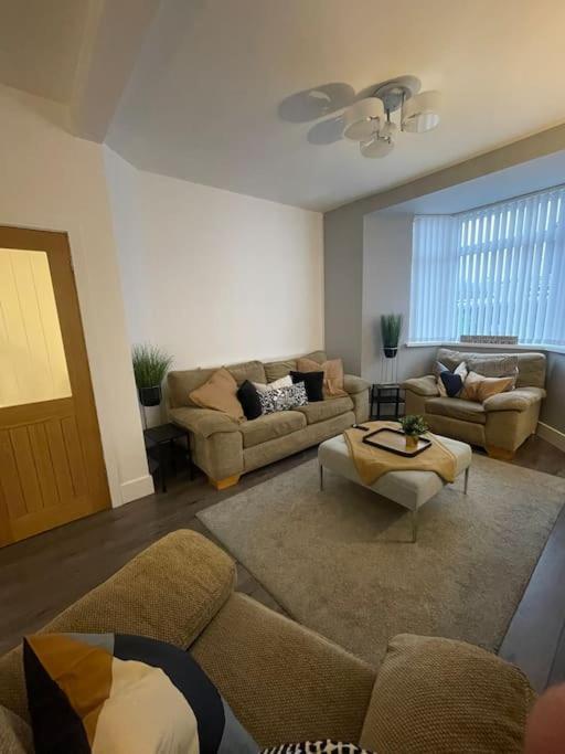 Modern, Spacious And Central Location Aberdare Dış mekan fotoğraf