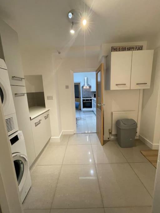 Modern, Spacious And Central Location Aberdare Dış mekan fotoğraf